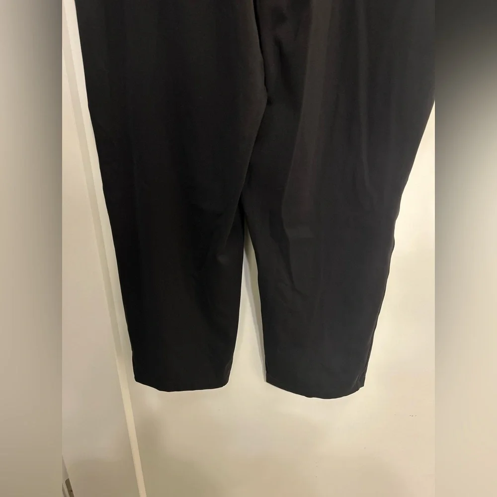 Lululemon On the Fly Pants in Black